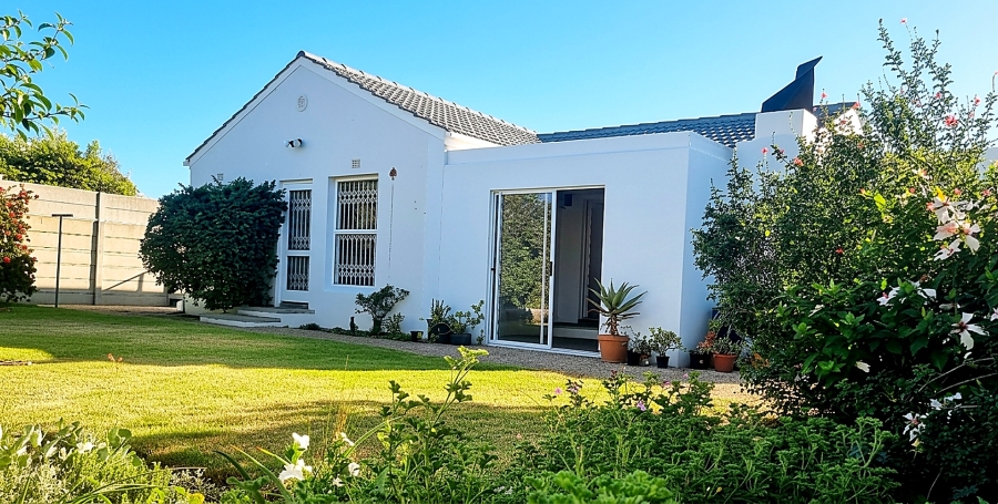 3 Bedroom Property for Sale in Sunningdale Western Cape